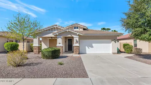 7066 S Fawn Ave, Gilbert, AZ 85298