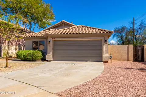 405 N Aaron Cir, Mesa, AZ 85207