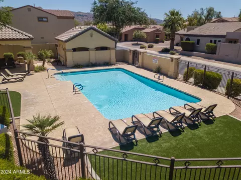 Exterior - 3043 E Fremont Rd, Phoenix, AZ 85042 photo 11 of 14