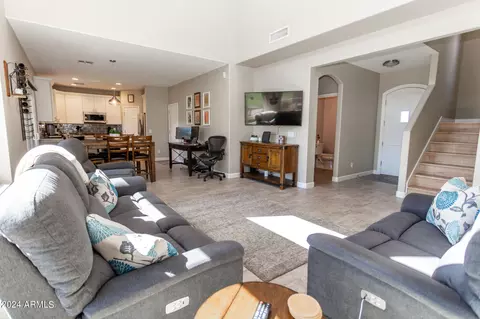 Living - 3043 E Fremont Rd, Phoenix, AZ 85042 photo 3 of 3