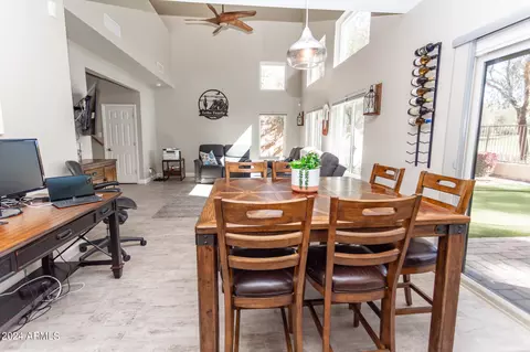 Dining - 3043 E Fremont Rd, Phoenix, AZ 85042 photo 3 of 3
