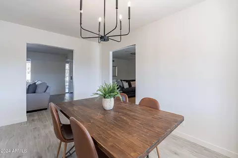 Dining - 6631 E Jasmine St, Mesa, AZ 85205 photo 4 of 4