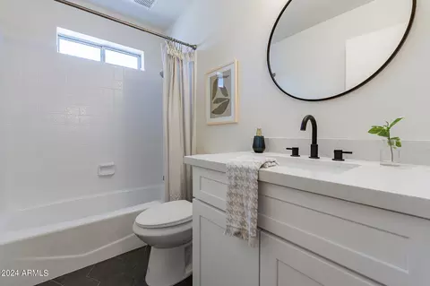 Bath - 6631 E Jasmine St, Mesa, AZ 85205 photo 5 of 5
