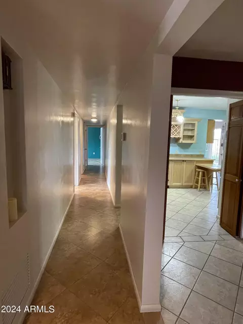 Entry Way - 1032 E Irvine Rd, Phoenix, AZ 85086 photo 3 of 3
