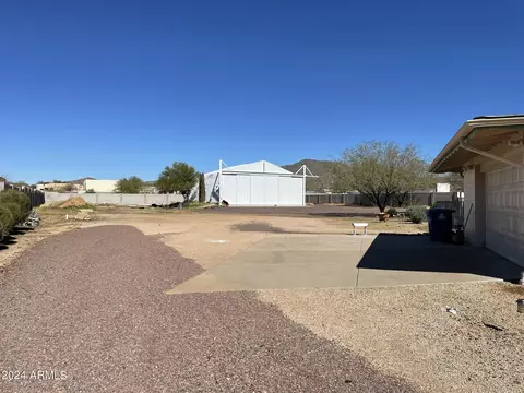 Exterior - 1032 E Irvine Rd, Phoenix, AZ 85086 photo 2 of 11