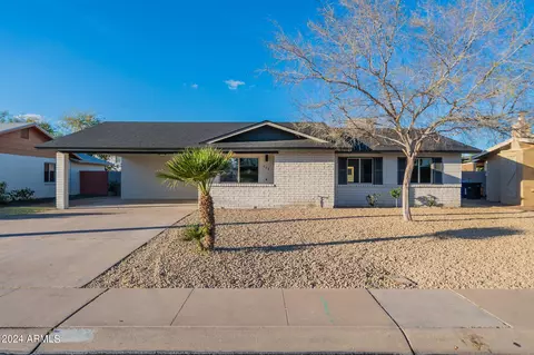 864 W Shannon St, Chandler, AZ 85225