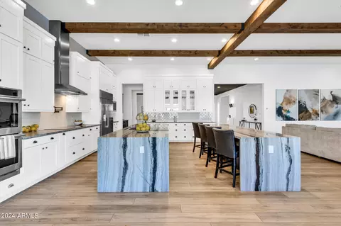 Kitchen - 1338 E Crescent Way, Gilbert, AZ 85298 photo 3 of 4