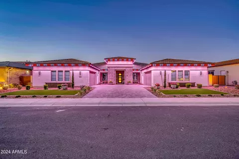 Exterior - 1338 E Crescent Way, Gilbert, AZ 85298 photo 10 of 17