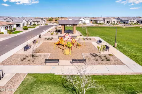 View/Area - 1338 E Crescent Way, Gilbert, AZ 85298 photo 5 of 10