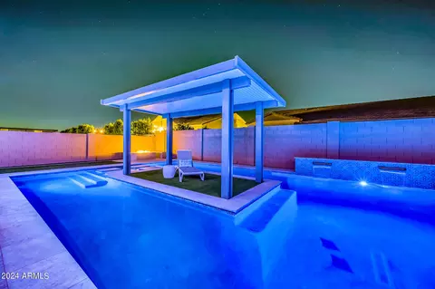 Exterior - 1338 E Crescent Way, Gilbert, AZ 85298 photo 13 of 17