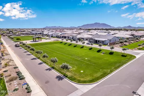 View/Area - 1338 E Crescent Way, Gilbert, AZ 85298 photo 4 of 10