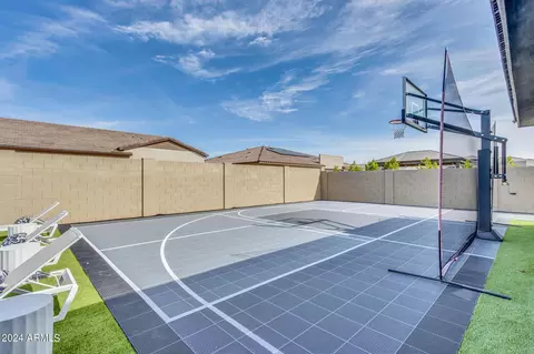 Exterior - 1338 E Crescent Way, Gilbert, AZ 85298 photo 2 of 17