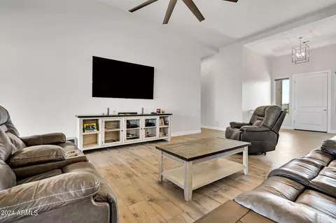 Living - 626 E Galvin St, Phoenix, AZ 85086 photo 2 of 4