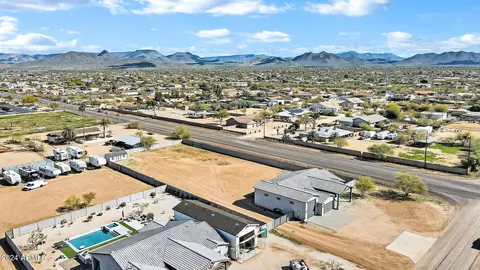 View/Area - 626 E Galvin St, Phoenix, AZ 85086 photo 4 of 4