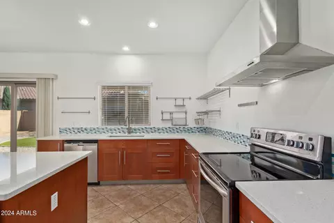 Kitchen - 11153 E Serafina Ave, Mesa, AZ 85212 photo 6 of 6
