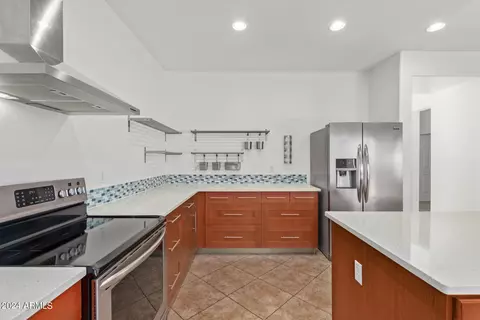 Kitchen - 11153 E Serafina Ave, Mesa, AZ 85212 photo 4 of 6