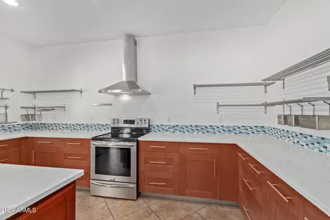 Kitchen - 11153 E Serafina Ave, Mesa, AZ 85212 photo 5 of 6