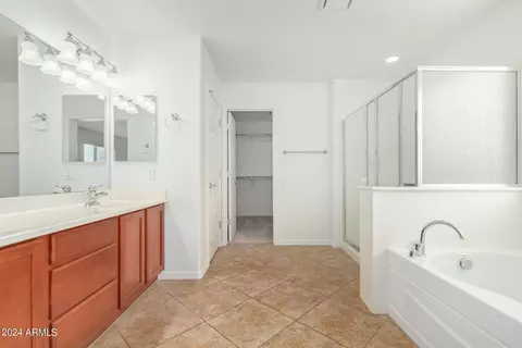 Bath - 11153 E Serafina Ave, Mesa, AZ 85212 photo 2 of 5
