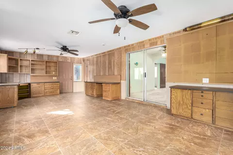 Exterior - 2501 E Turney Ave, Phoenix, AZ 85016 photo 8 of 18