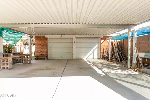 Exterior - 2501 E Turney Ave, Phoenix, AZ 85016 photo 15 of 18