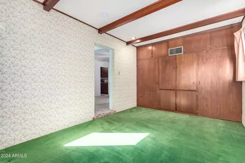 Exterior - 2501 E Turney Ave, Phoenix, AZ 85016 photo 7 of 18