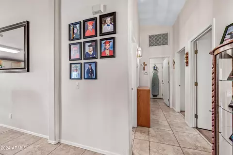Entry Way - 2269 E Marlene Dr, Gilbert, AZ 85296 photo 3 of 4