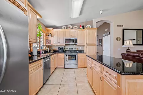 Kitchen - 2269 E Marlene Dr, Gilbert, AZ 85296 photo 3 of 10