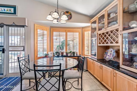 Kitchen - 2269 E Marlene Dr, Gilbert, AZ 85296 photo 8 of 10