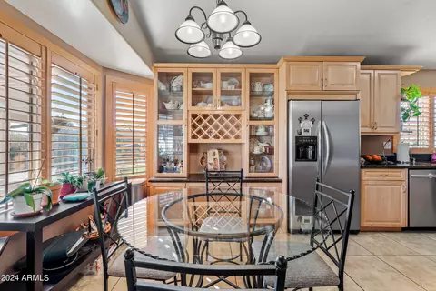 Kitchen - 2269 E Marlene Dr, Gilbert, AZ 85296 photo 7 of 10