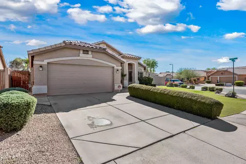 Exterior - 2269 E Marlene Dr, Gilbert, AZ 85296 photo 4 of 13
