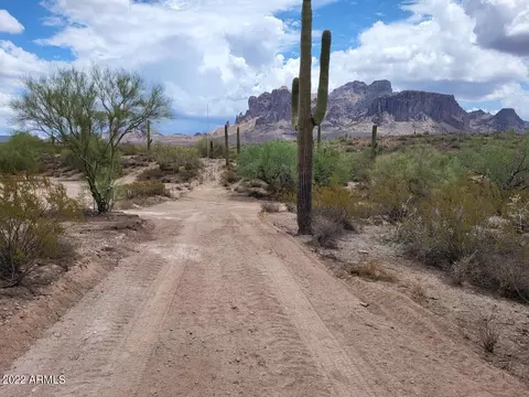 3770 N Safari Pl #100-01-009K, Apache Junction, AZ 85119