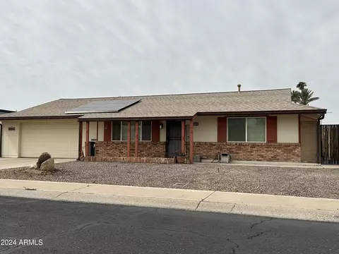 10446 N 106th Ave, Sun City, AZ 85351