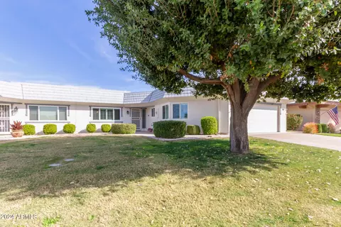 10530 W Pineaire Dr, Sun City, AZ 85351