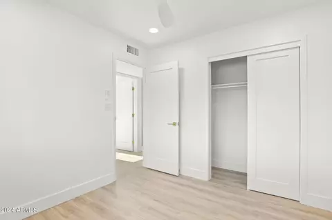 Bedroom - 634 E Manhatton Dr, Tempe, AZ 85282 photo 3 of 6