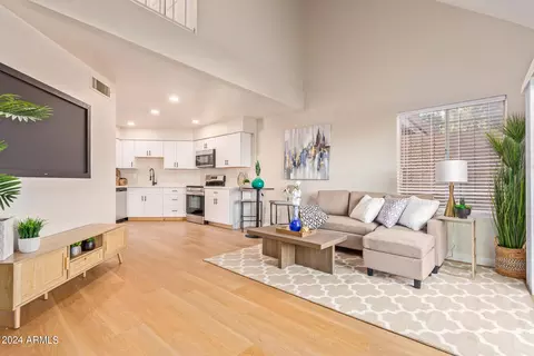 4335 W Orangewood Ave, Glendale, AZ 85301