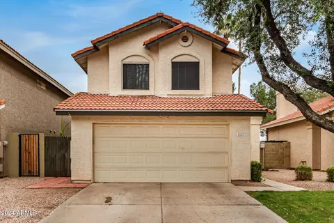 1143 N Carriage Ln, Chandler, AZ 85224
