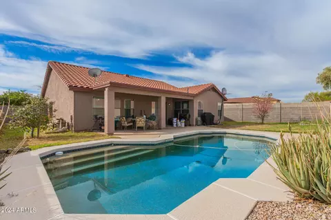 Exterior - 10622 E Arbor Ave, Mesa, AZ 85208 photo 6 of 10