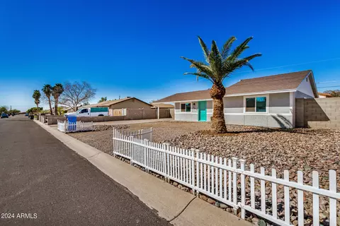 370 W 21st Ave, Apache Junction, AZ 85120