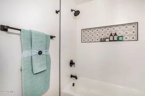 Bath - 370 W 21st Ave, Apache Junction, AZ 85120 photo 5 of 5