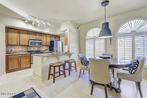2402 E 5th St #1614, Tempe, AZ 85281