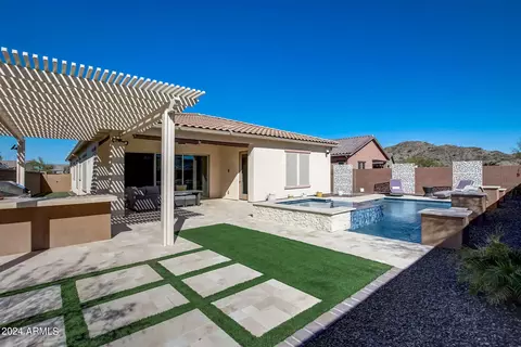 8837 S 167th Dr, Goodyear, AZ 85338