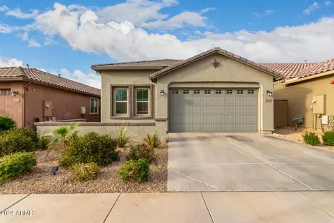 Exterior - 9534 E Tesla Ave, Mesa, AZ 85212 photo 4 of 10