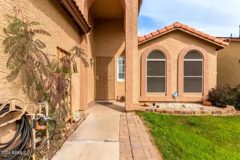Exterior - 8432 W Granada Rd, Phoenix, AZ 85037 photo 4 of 7