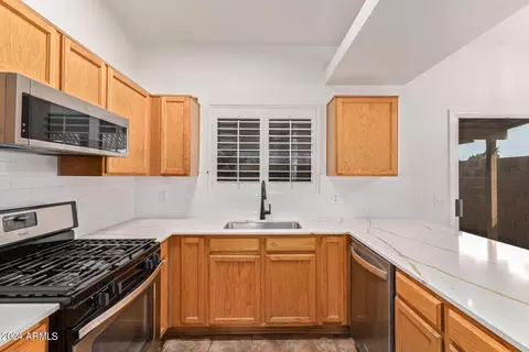 Kitchen - 8432 W Granada Rd, Phoenix, AZ 85037 photo 6 of 6