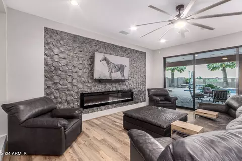 Living - Nnnnn E Camina Plata --, Gilbert, AZ 85298 photo 3 of 4