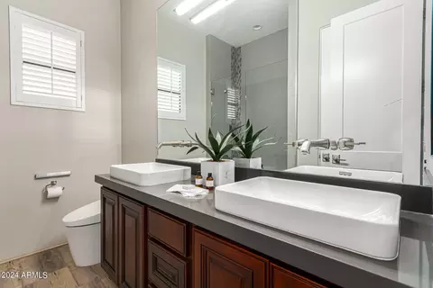 Bath - Nnnnn E Camina Plata --, Gilbert, AZ 85298 photo 4 of 5