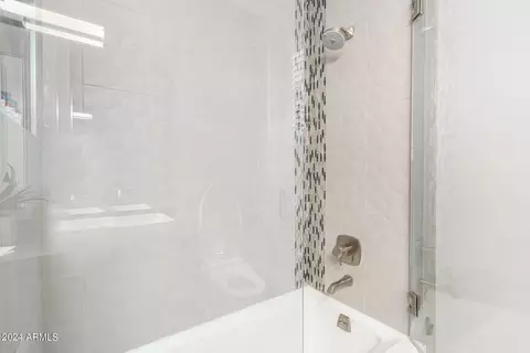 Bath - Nnnnn E Camina Plata --, Gilbert, AZ 85298 photo 5 of 5