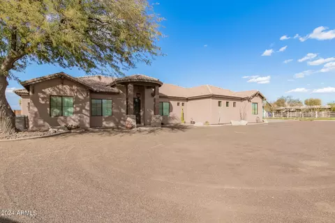 Nnnnn E Camina Plata --, Gilbert, AZ 85298