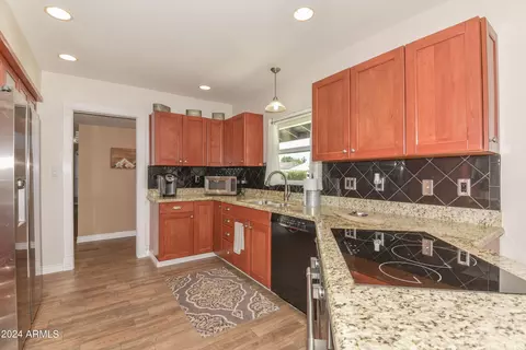 1632 E Tuckey Ln, Phoenix, AZ 85016 photo 10