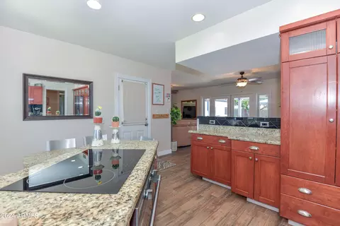 1632 E Tuckey Ln, Phoenix, AZ 85016 photo 9